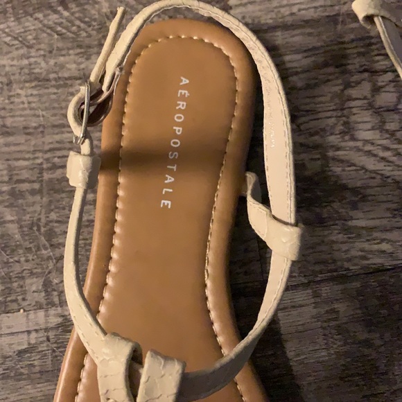 Aeropostale sandals - Picture 2 of 4